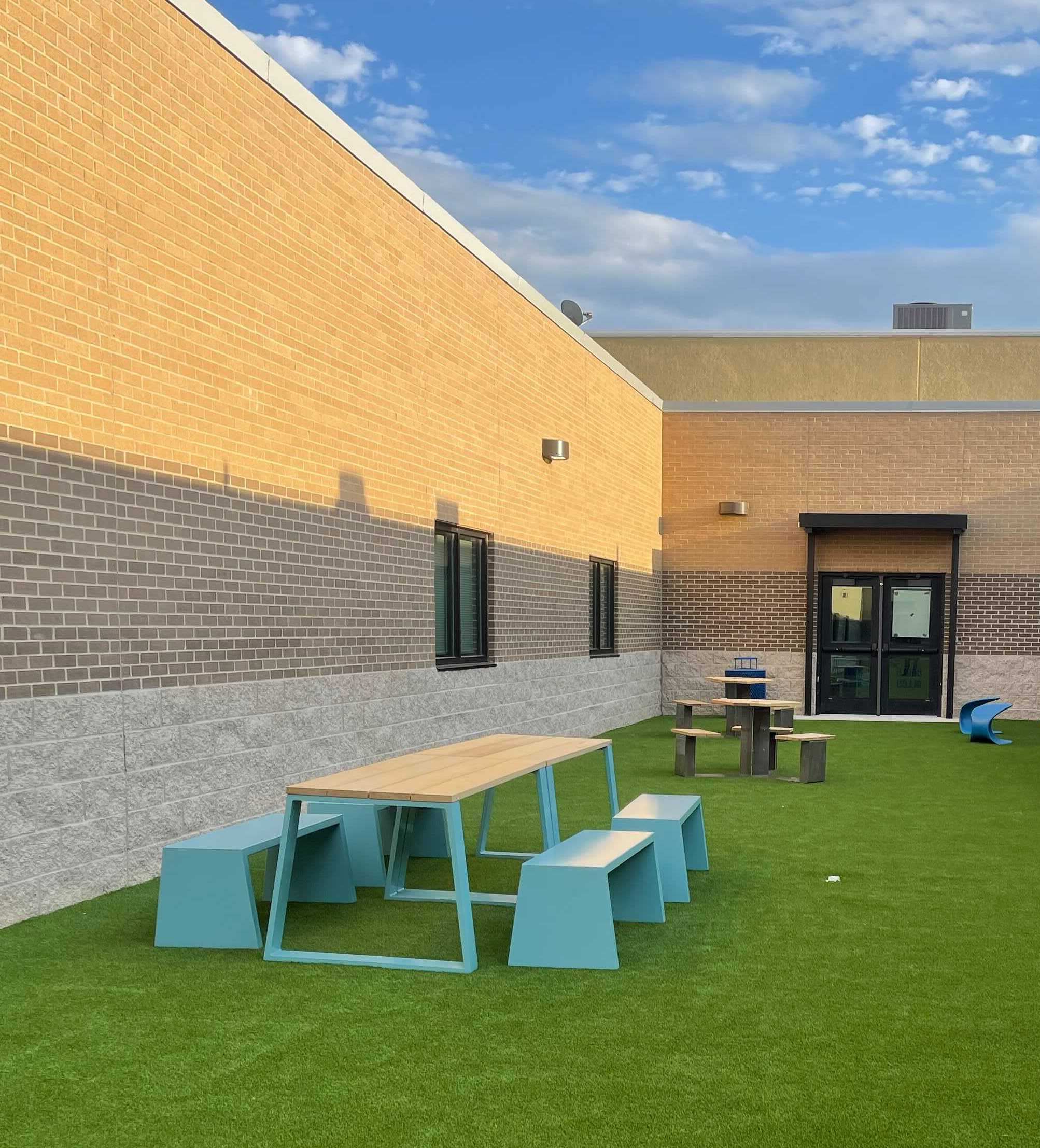 Brock ISD Junior High School Muzo